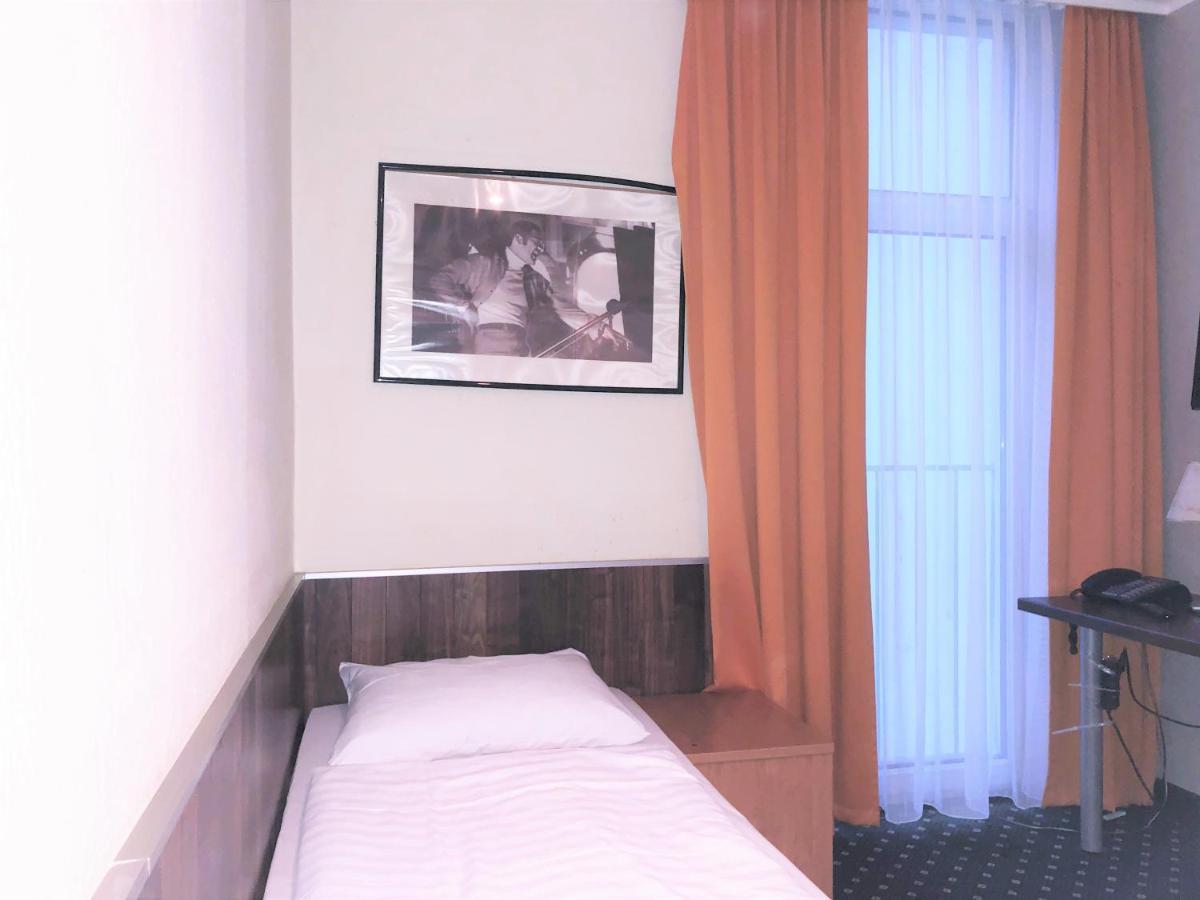 Frankair Star Hotel Frankfurt City Frankfurt am Main Eksteriør billede